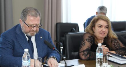 Визит представителей РФ:  ОсОО «Развитие» и АО медико-санитарная часть «Нефтяник»