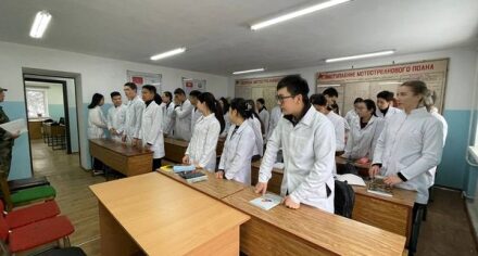 Кафедра военно-медицинской подготовки и экстремальной медицины КГМА провели «Урок мужества»