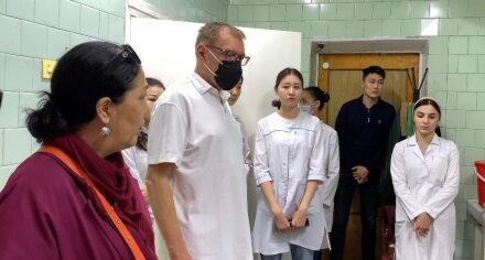 В КГМА прибыл эксперт из Швейцарии Каспар Трунингер