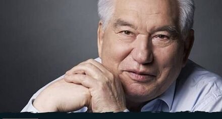 В КГМА читают Ч.Айтматова